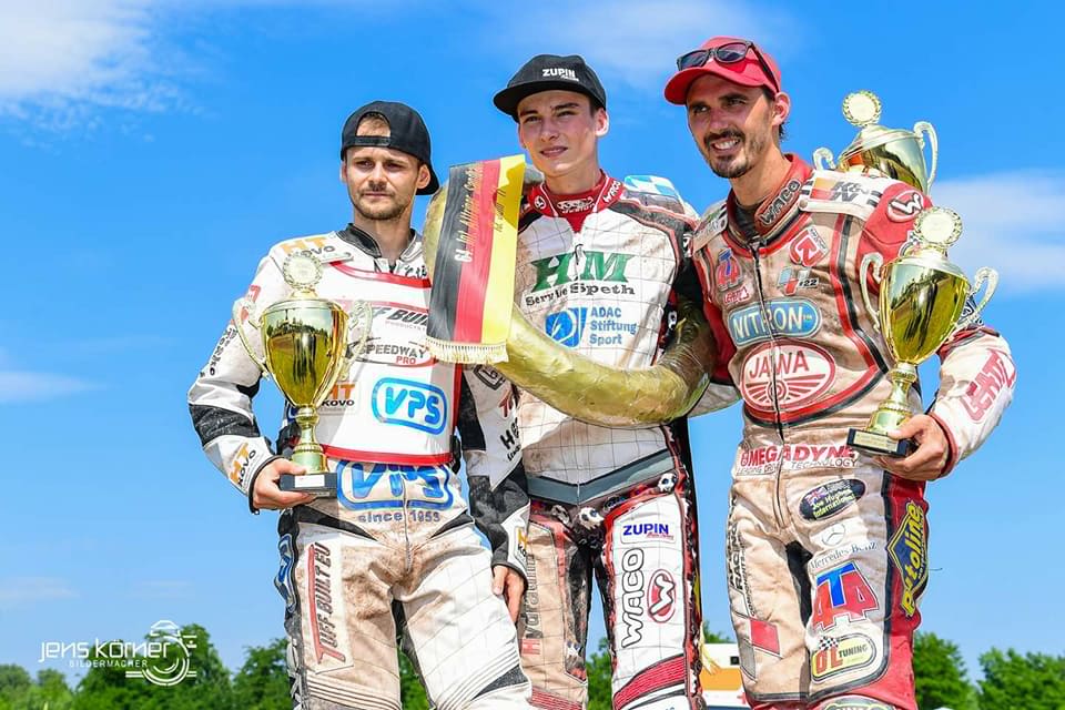 Mezinárodní závod na dlouhé dráze