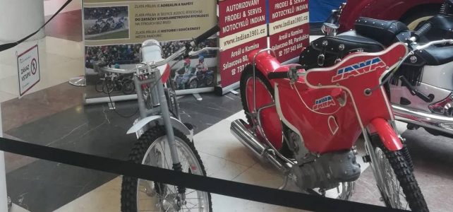 Prezentace 70. ročníku Zlaté přilby města Pardubic v PALÁCI Pardubice