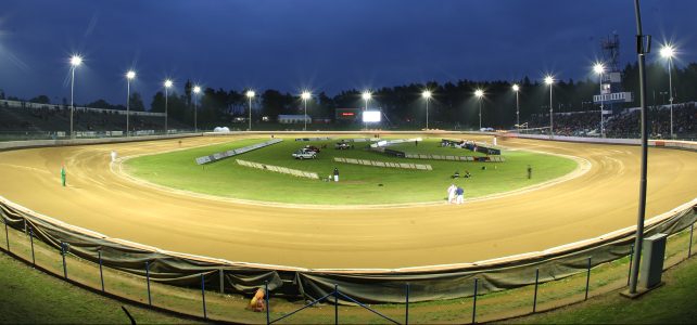 Sezóna na pardubickém plochodrážním stadionu ve Svítkově nabrala plné obrátky