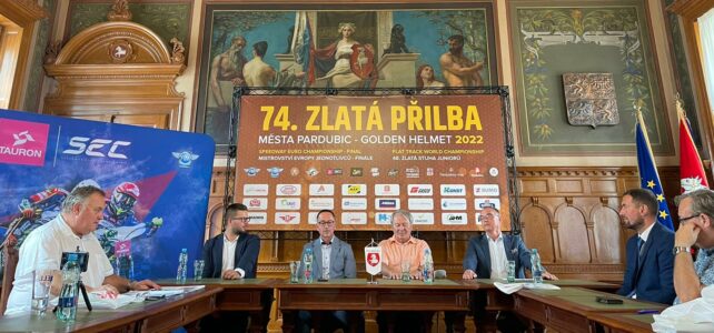 Tisková konference k supervíkendu