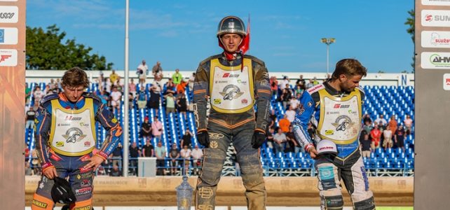 Vítězem 77. Zlaté přilby města Pardubic se stal Dimitri Berge